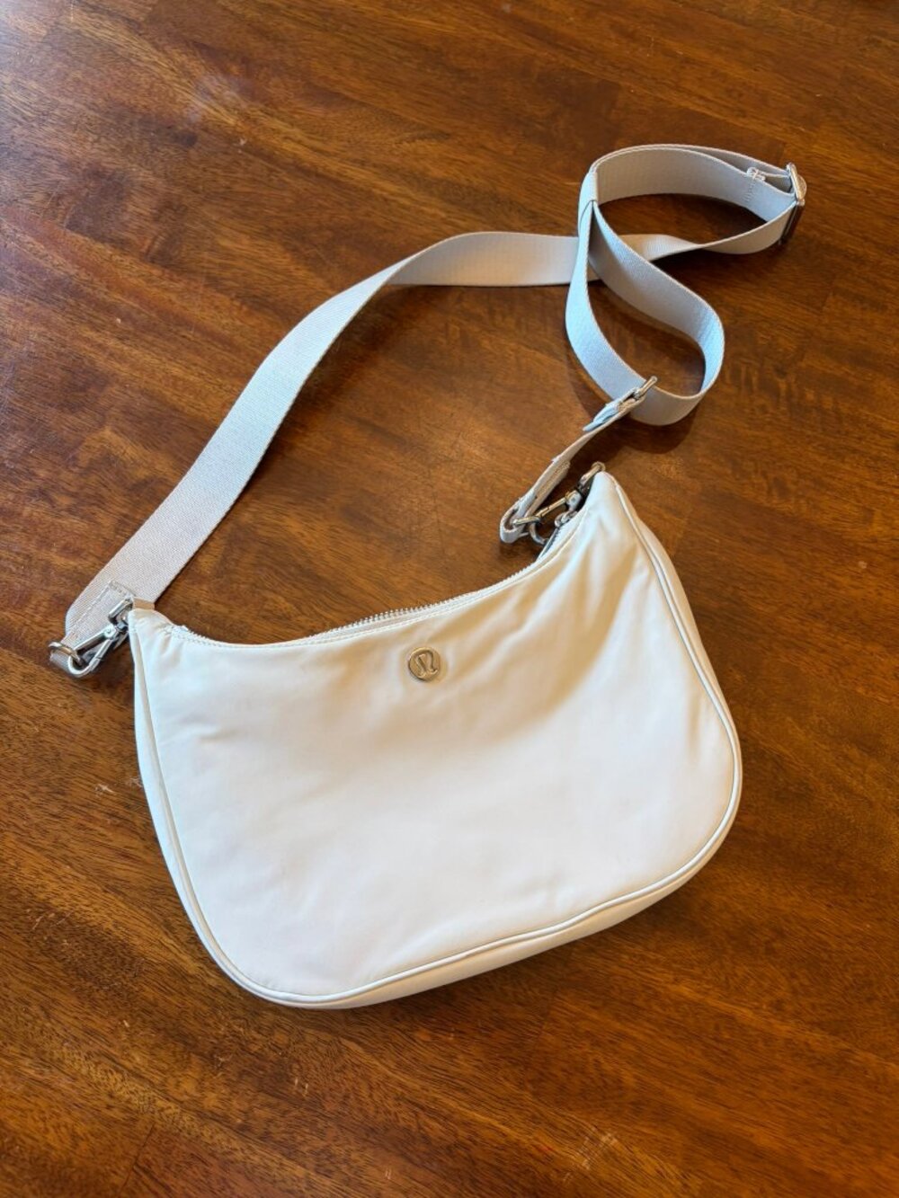 Lululemon City Essentials Mini Shoulder Bag 1L Butter Cream *Marks